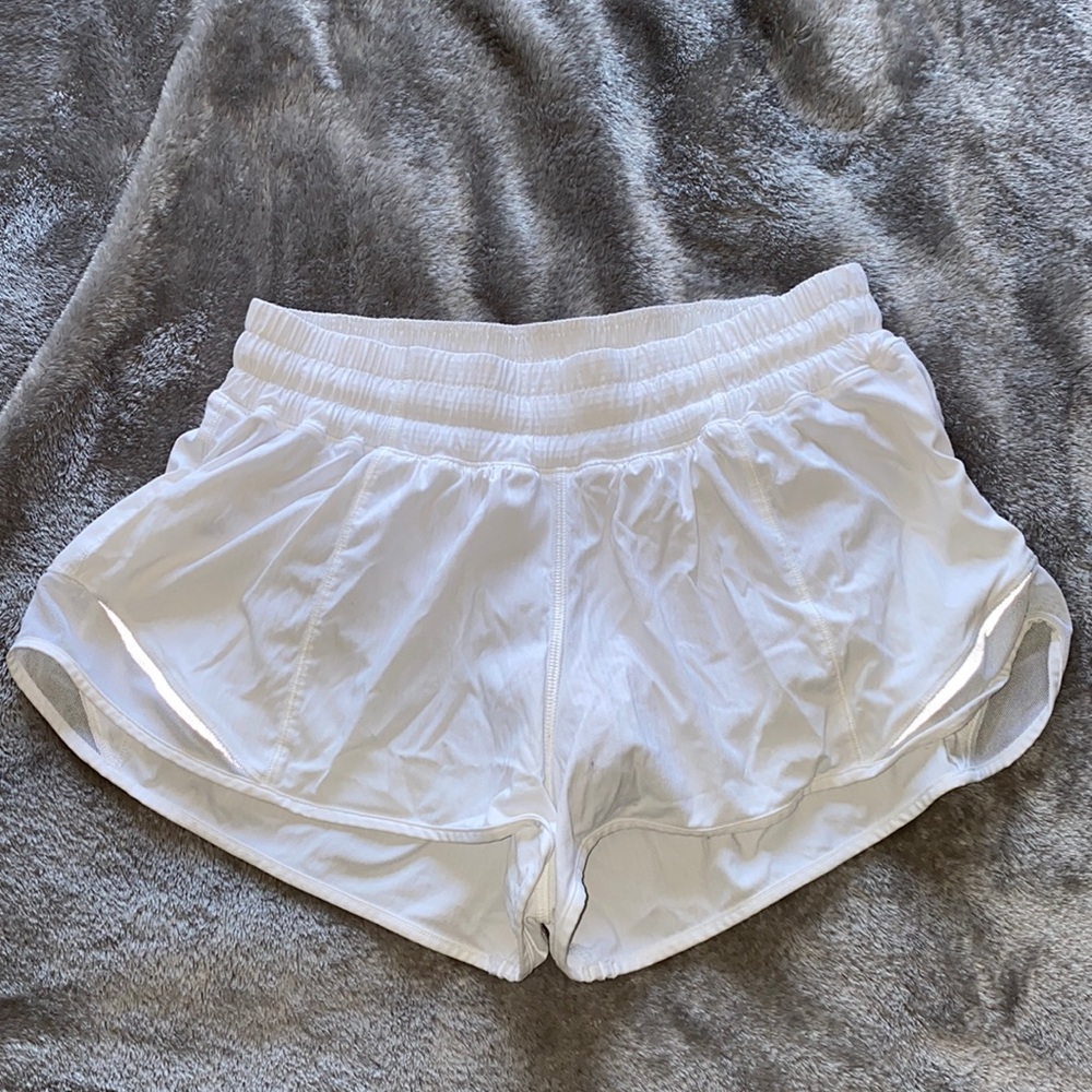 White lululemon shorts